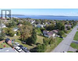 141-142 ALGONQUIN DRIVE, Temiskaming Shores, Ontario