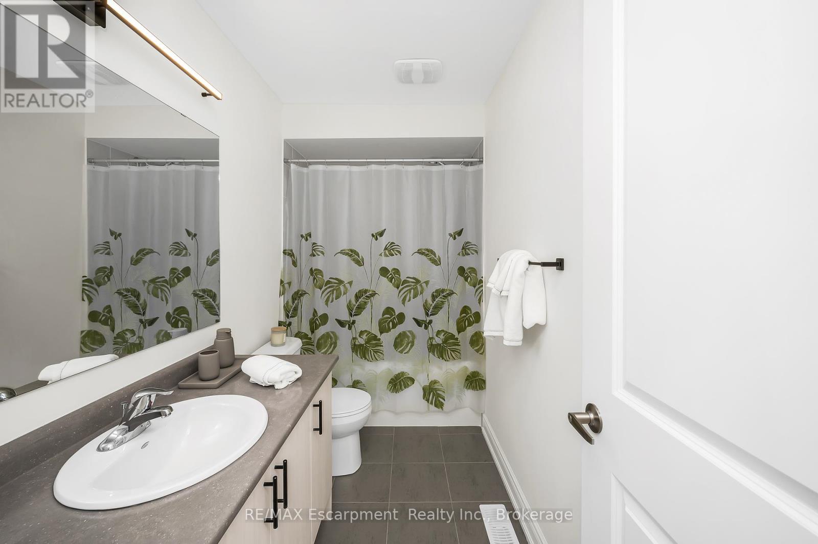 3401 Sixth Line, Oakville, Ontario  L6H 0Y7 - Photo 30 - W12362655