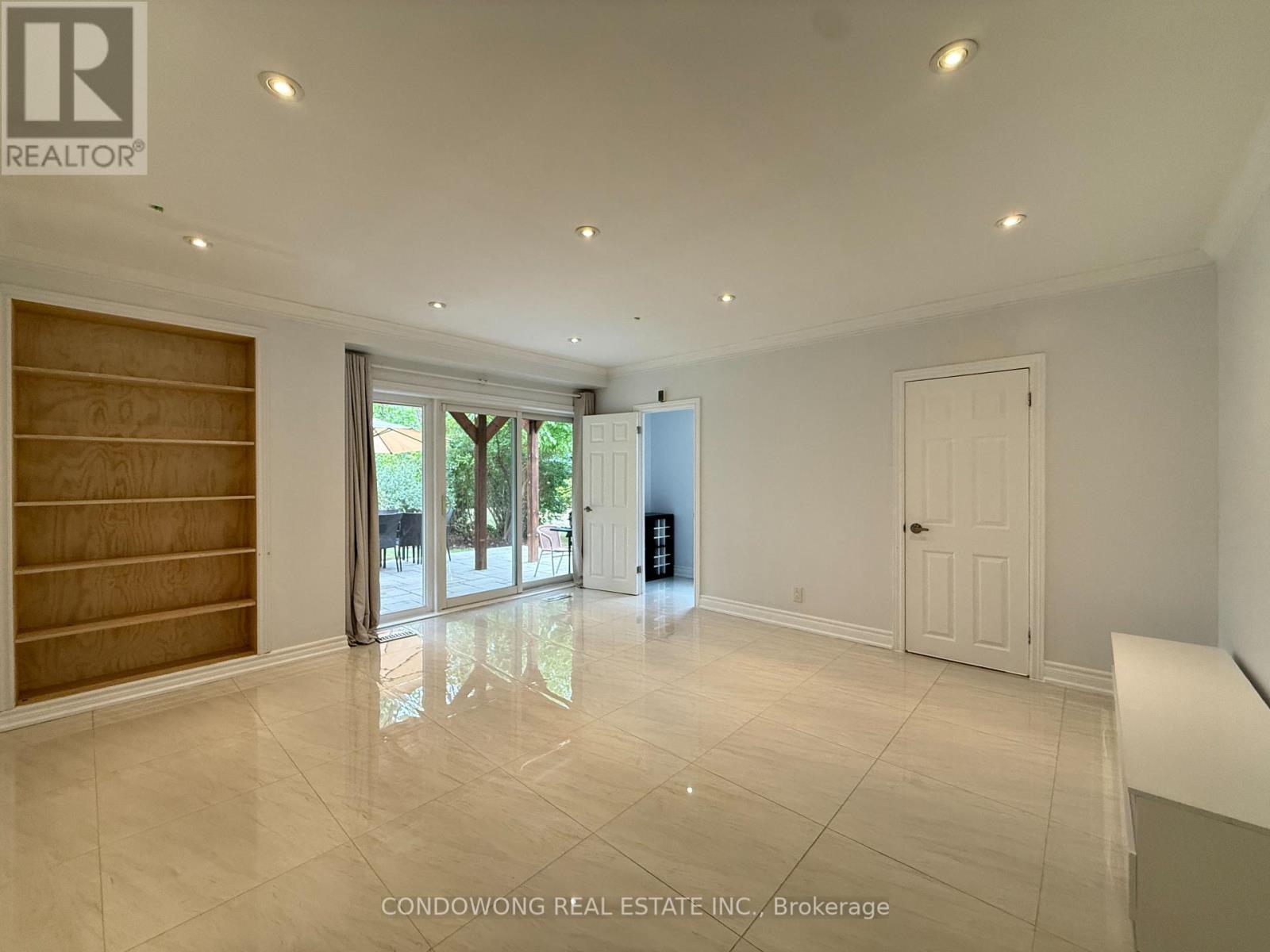 3 Alamosa Drive, Toronto, Ontario  M2J 2N6 - Photo 3 - C12362569