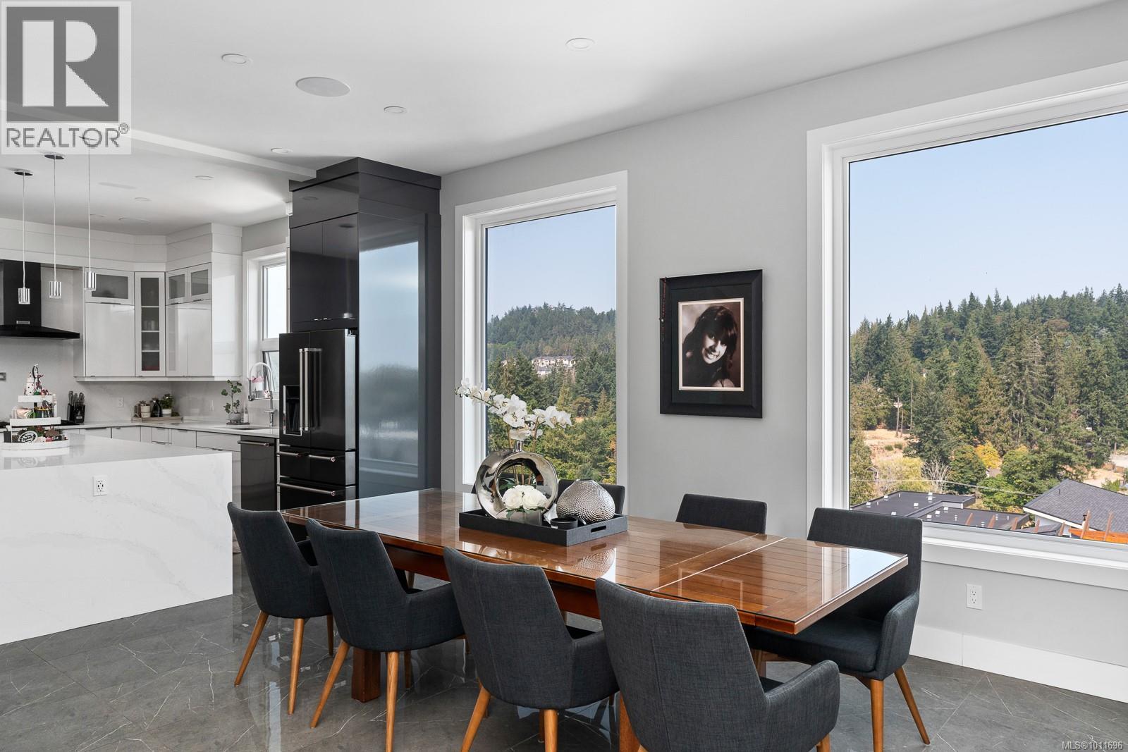 Property at 3630 Ridge View Terr image 3