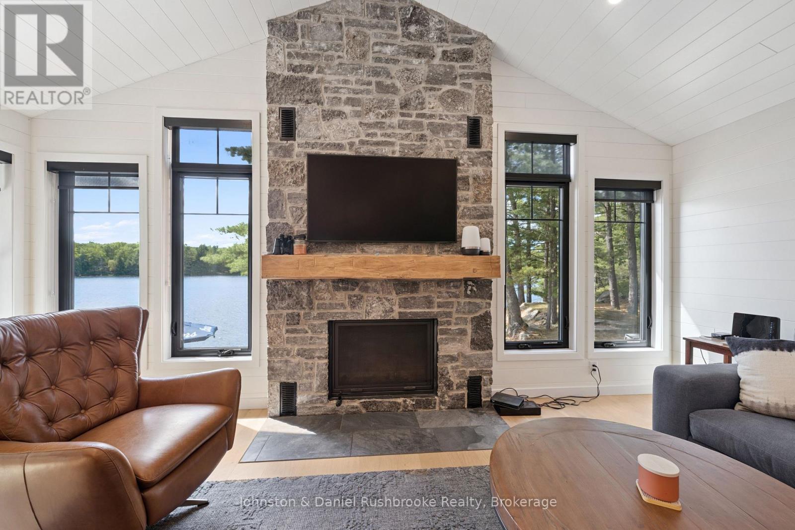 5857 Severn River Shore, Georgian Bay, Ontario  L0K 1E0 - Photo 10 - X12362632