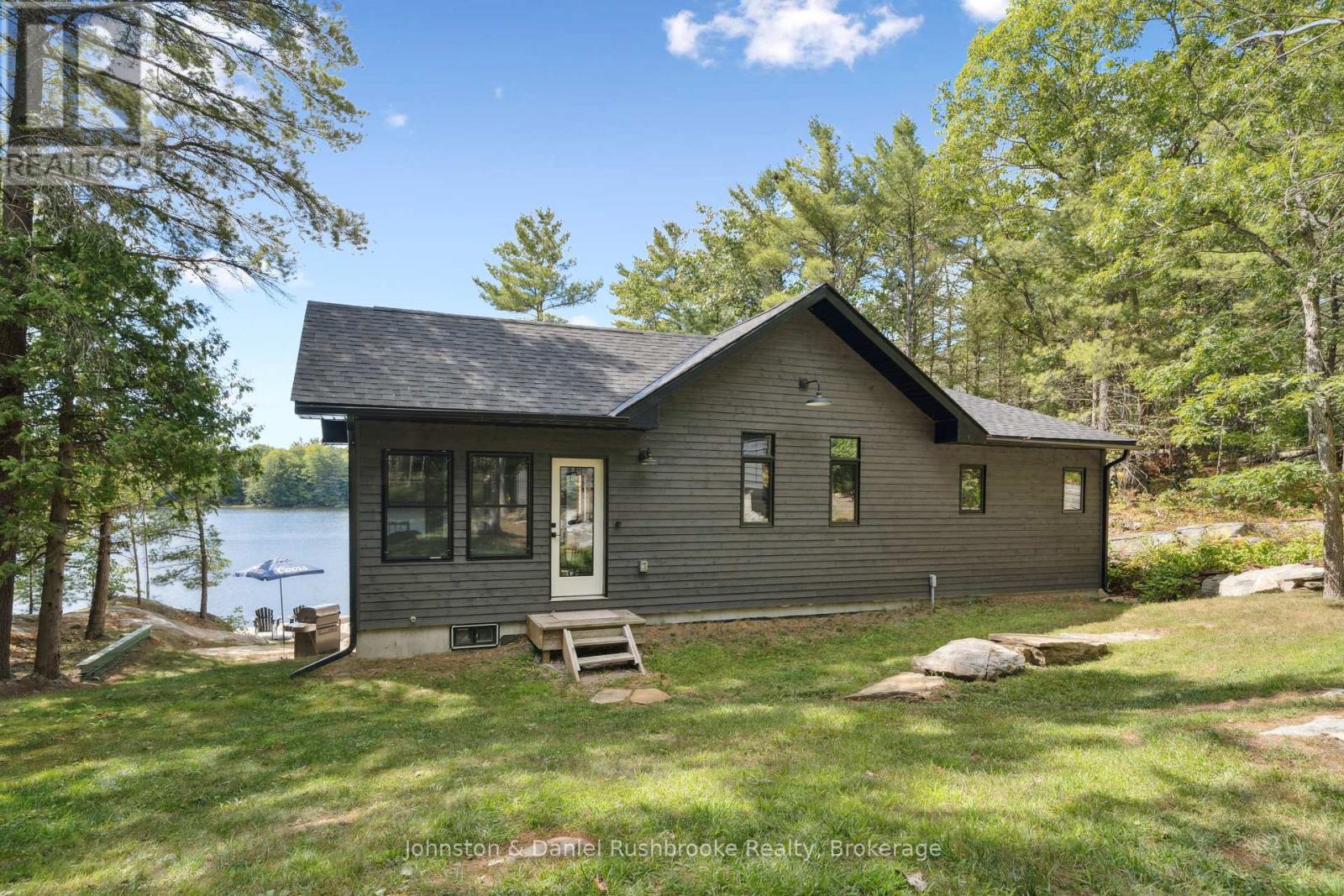 5857 Severn River Shore, Georgian Bay, Ontario  L0K 1E0 - Photo 24 - X12362632