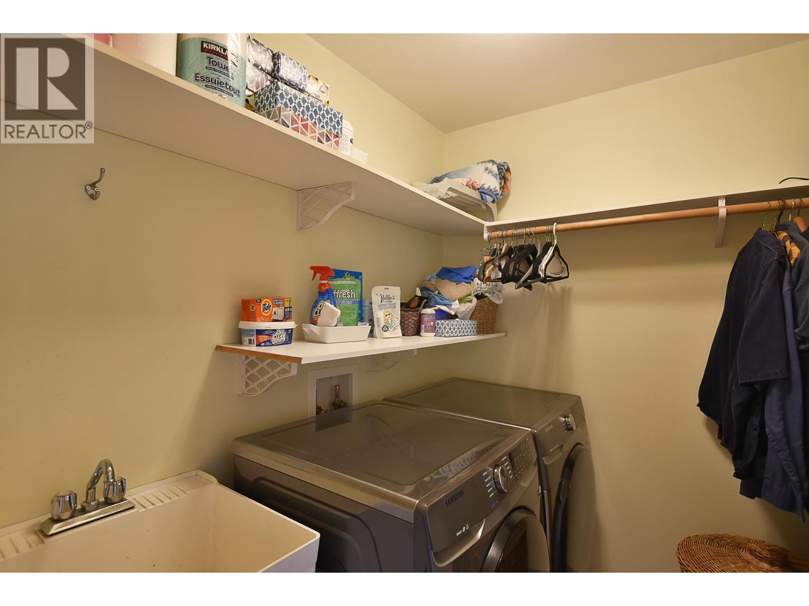 6331 Samron Road, Sechelt, British Columbia  V7Z 0N6 - Photo 17 - R3040029