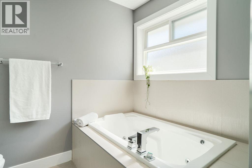 11241 243 Street, Maple Ridge, British Columbia  V2W 1H5 - Photo 28 - R3040034