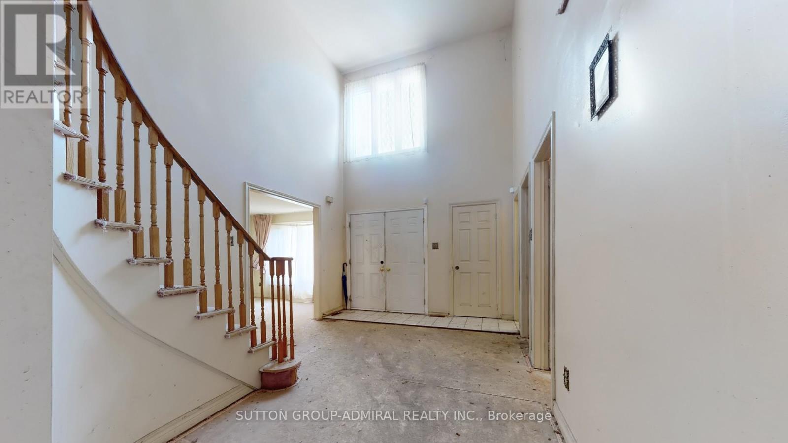 Property at 71 FEATHERSTONE AVENUE image 2