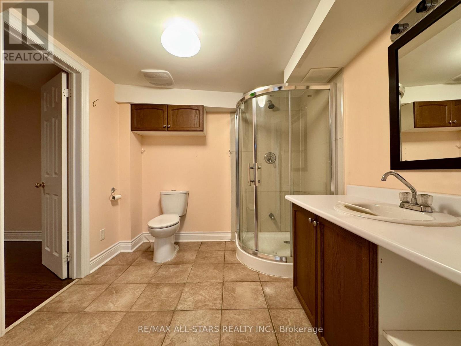 26 Belgrave Square, Markham, Ontario  L6C 2T7 - Photo 38 - N12362529
