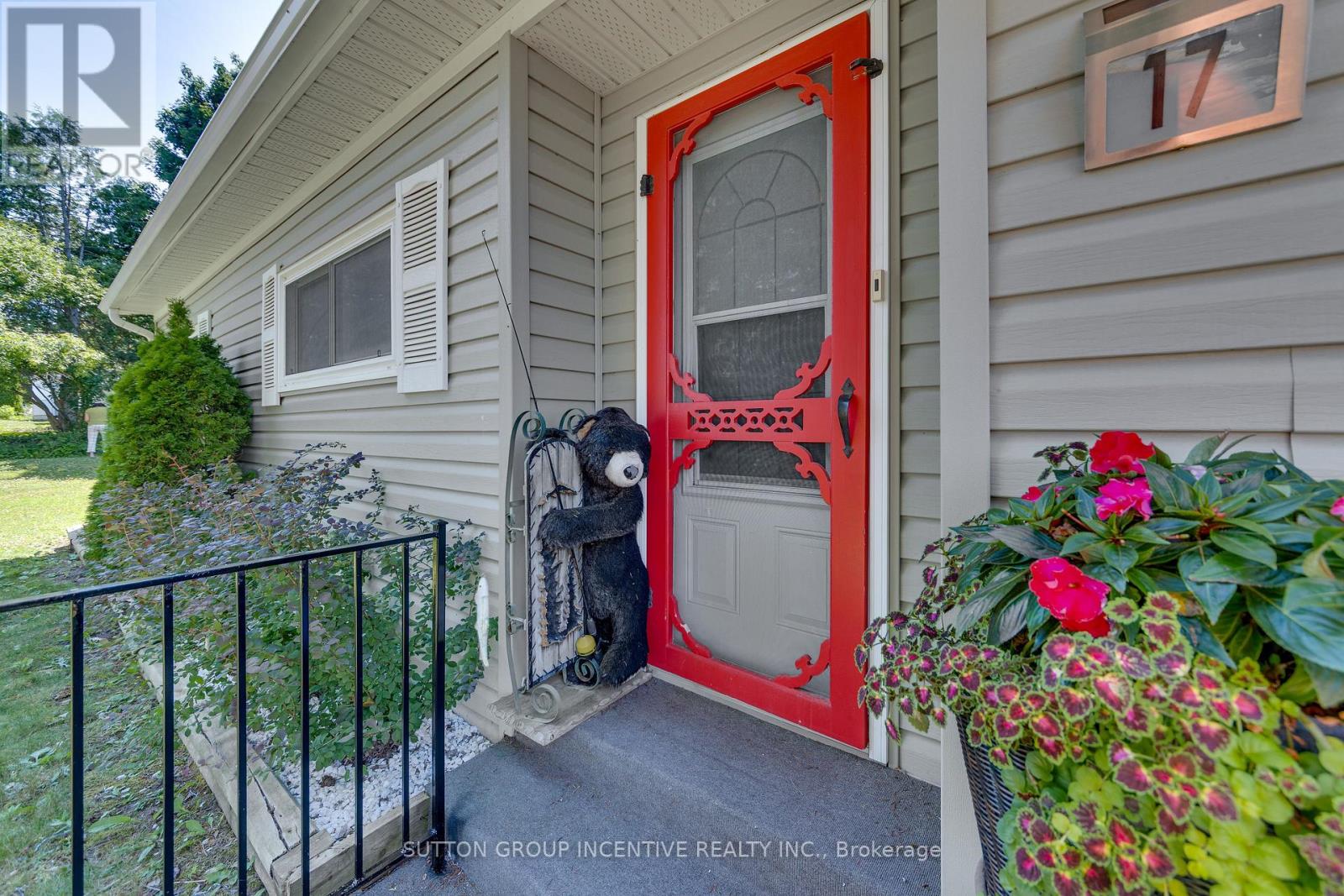 Property at 17 WEEPING WILLOW DRIVE image 3