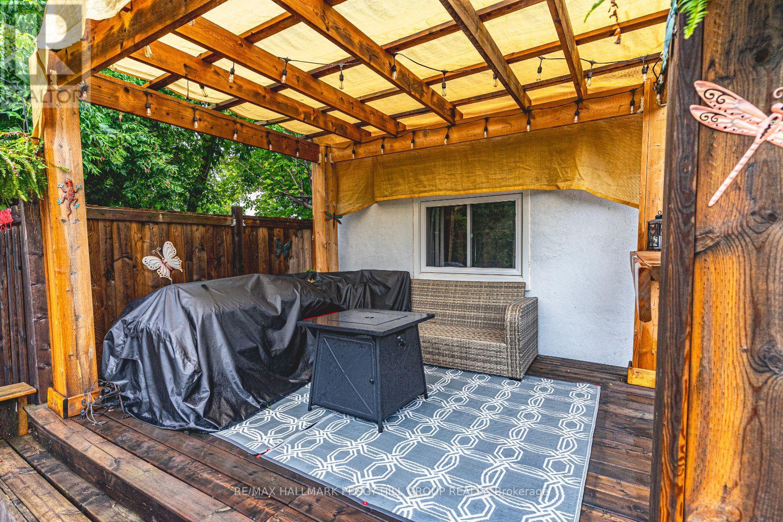 2447 Ridge Road W, Oro-Medonte, Ontario  L0L 2L0 - Photo 22 - S12362512
