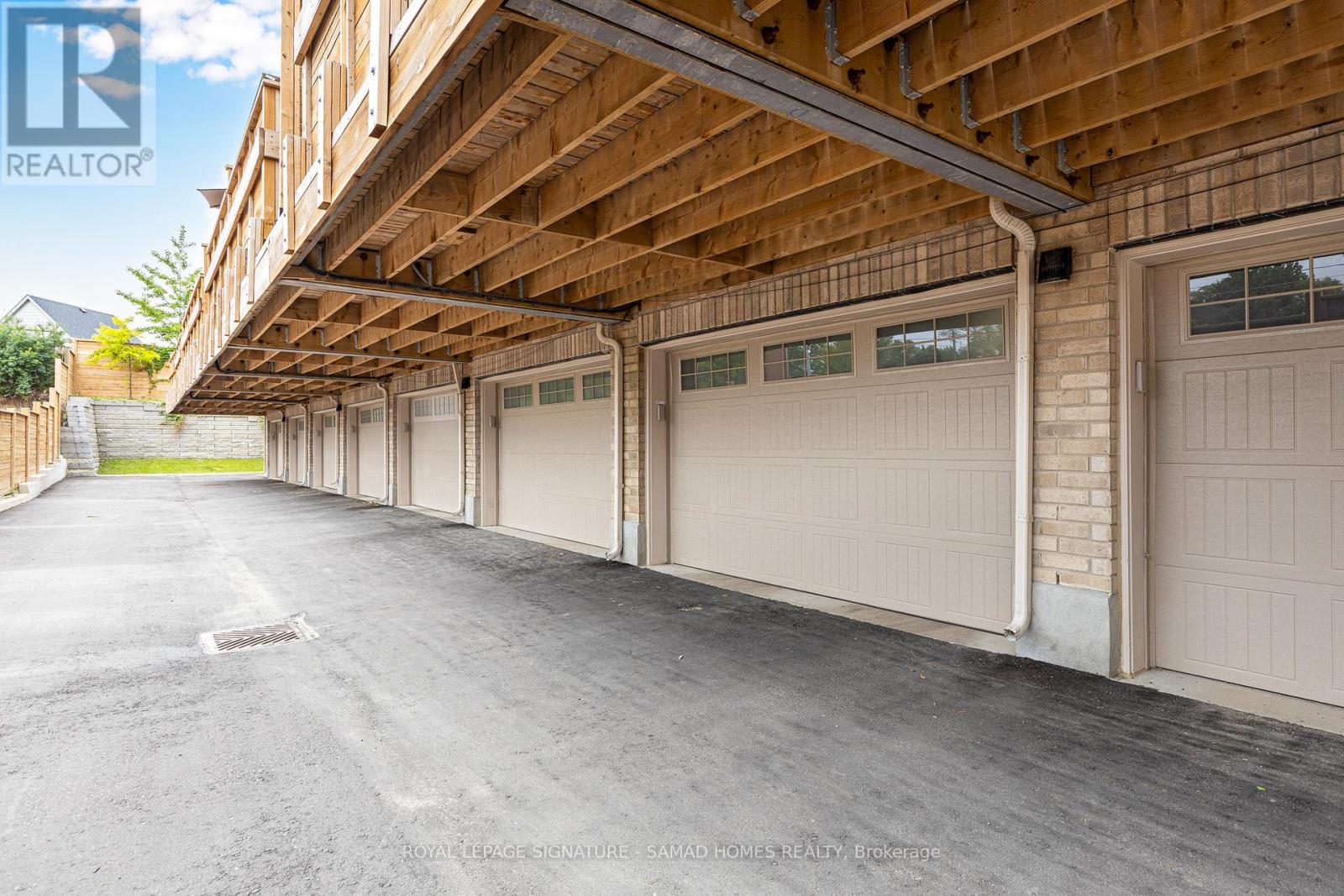 37 - 26 Lunar Crescent, Mississauga, Ontario  L5M 2R5 - Photo 24 - W12362480