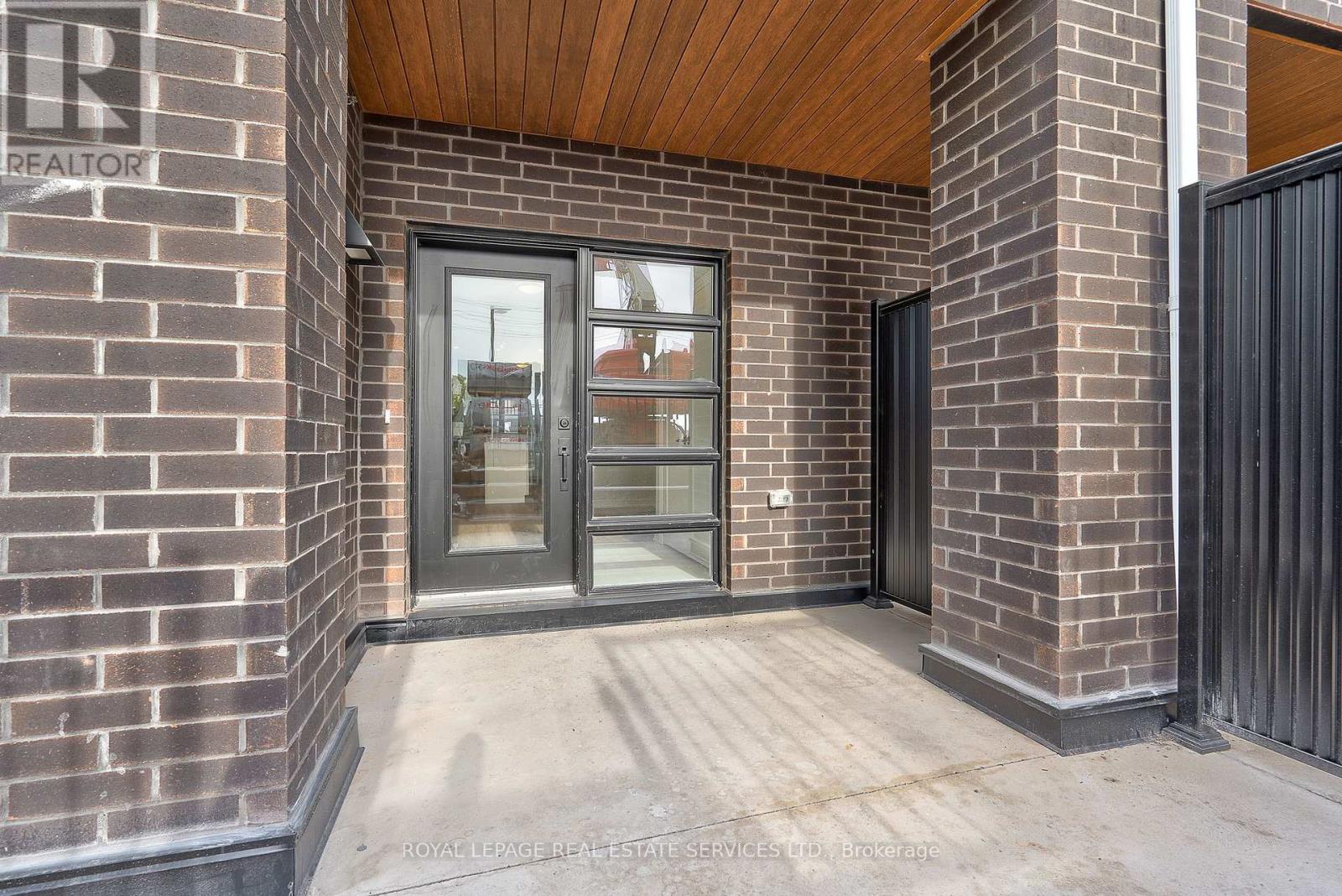 Property at 118 - 349 WHEAT BOOM DRIVE image 1