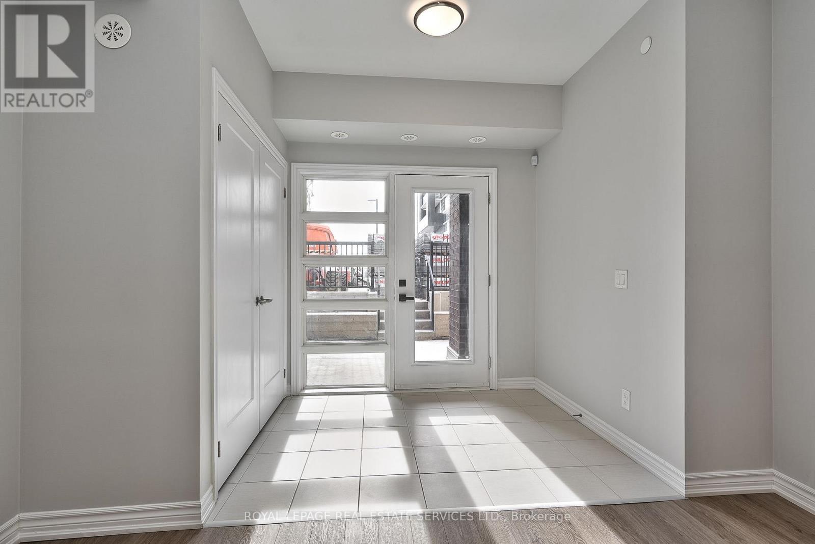 Property at 118 - 349 WHEAT BOOM DRIVE image 2