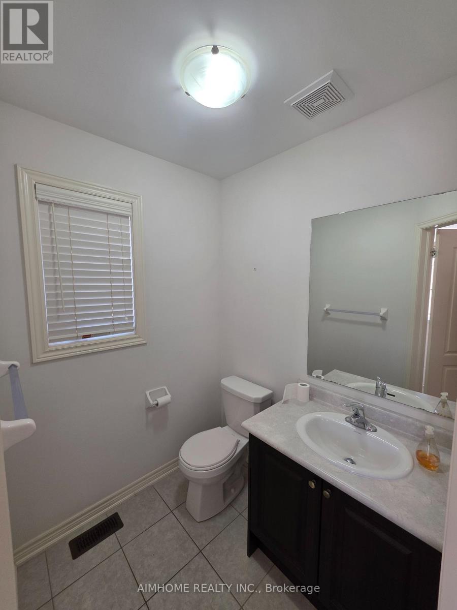 Property at 426 GEORGE RYAN AVENUE image 3
