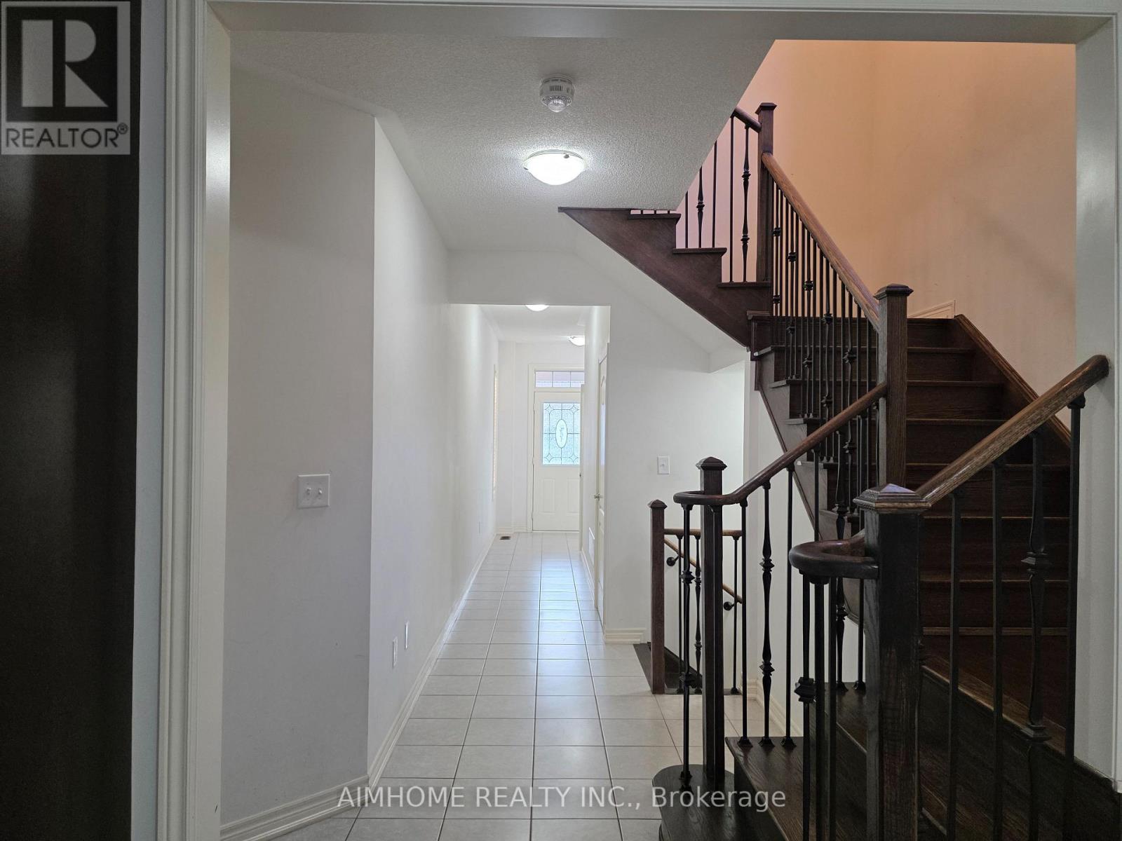 Property at 426 GEORGE RYAN AVENUE image 5