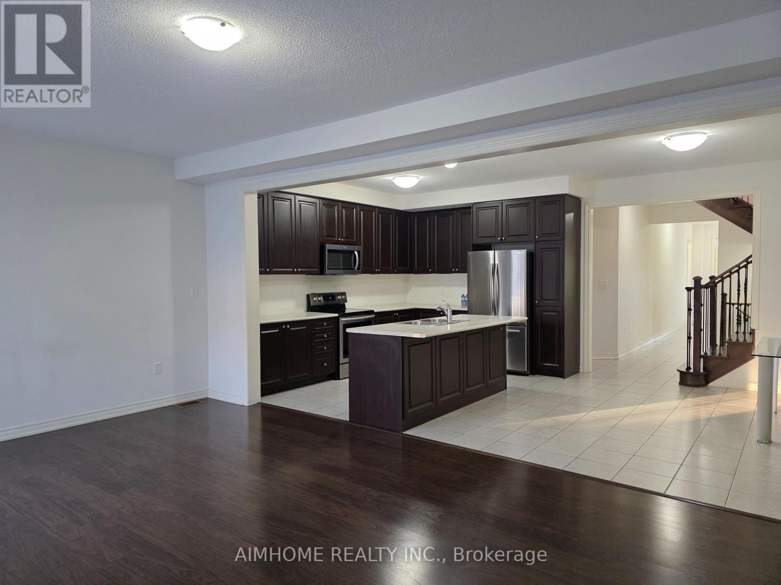426 George Ryan Avenue, Oakville, Ontario  L6H 0S2 - Photo 7 - W12362573