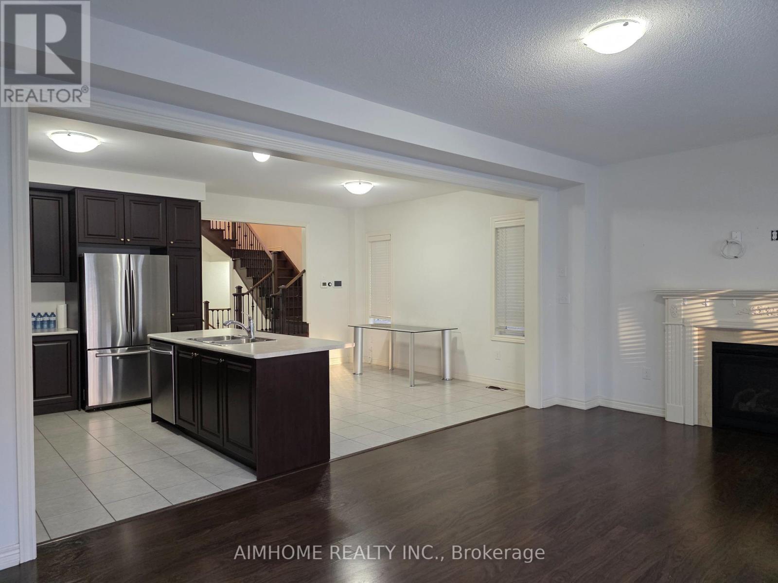 426 George Ryan Avenue, Oakville, Ontario  L6H 0S2 - Photo 9 - W12362573