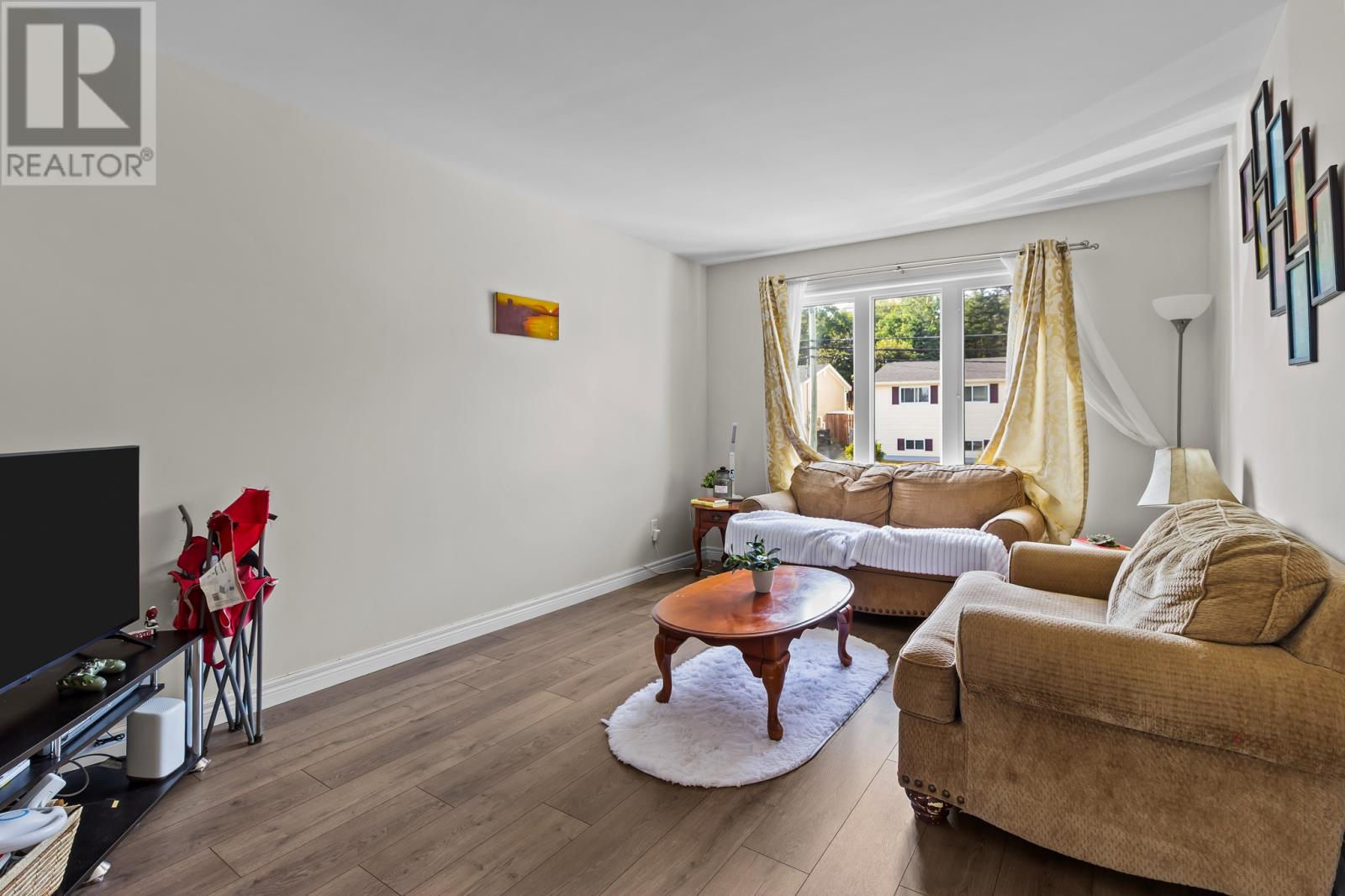 Property at 599 Empire Avenue image 4