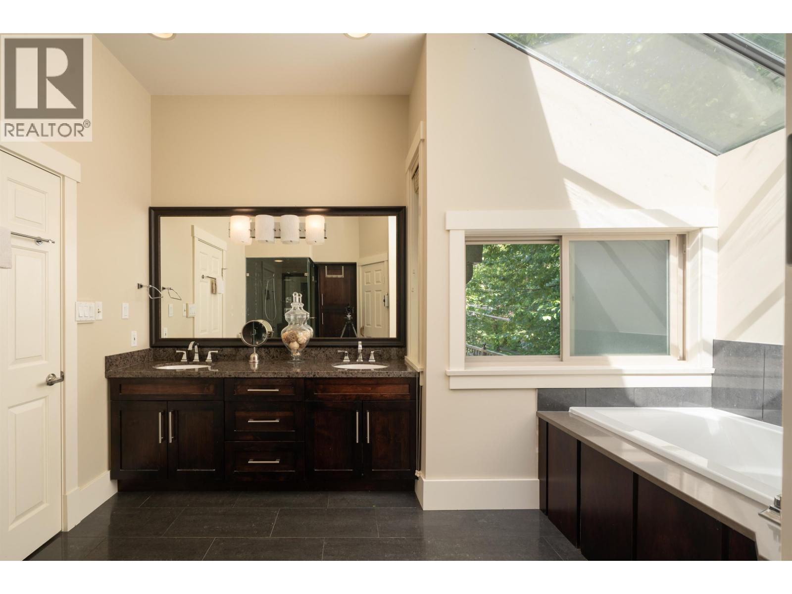 5483 Carnarvon Street, Vancouver, British Columbia  V6N 4G1 - Photo 20 - R3038207