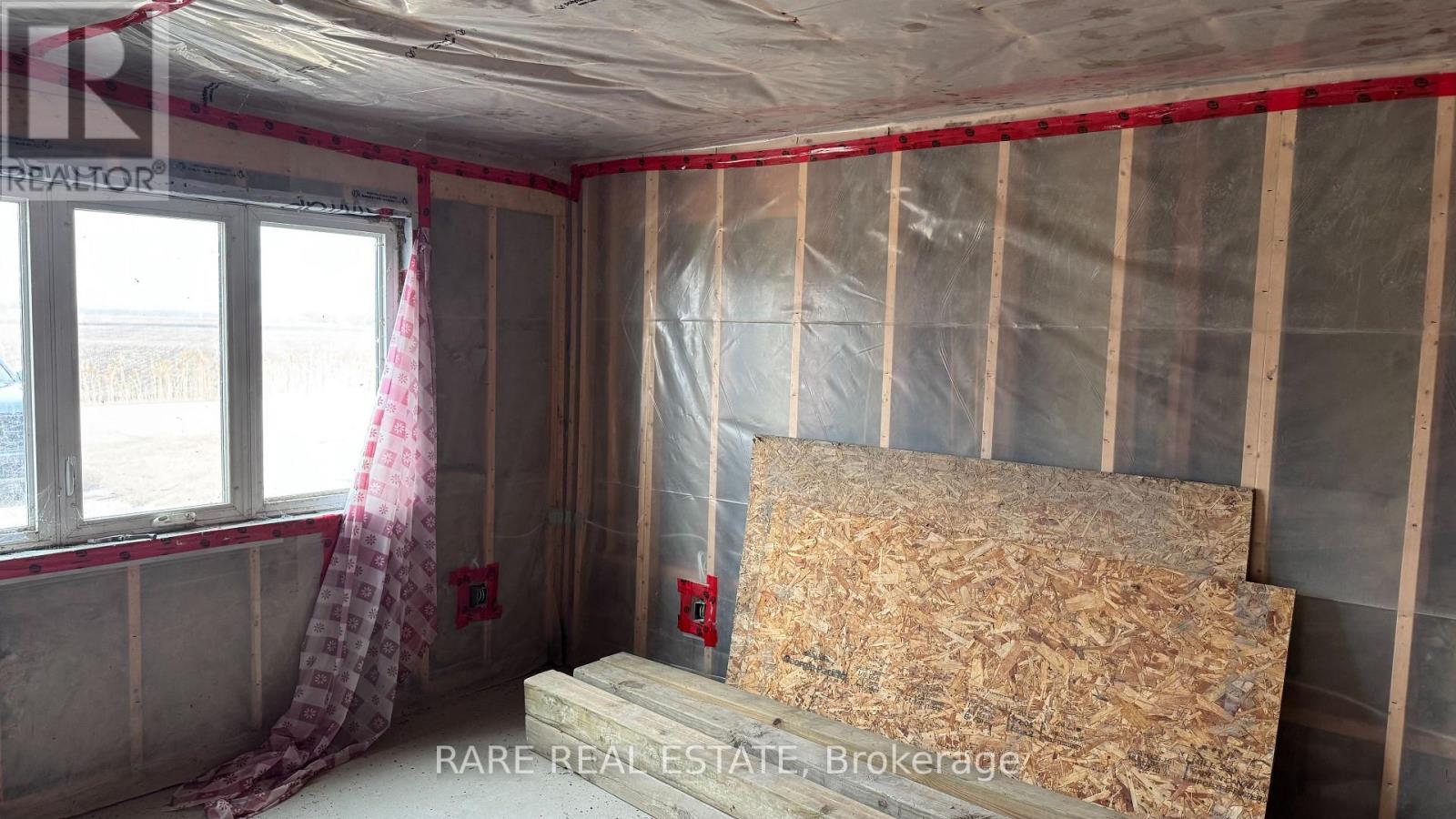 18080 Erie Shore Drive, Chatham-Kent, Ontario  N0P 1A0 - Photo 16 - X12362460