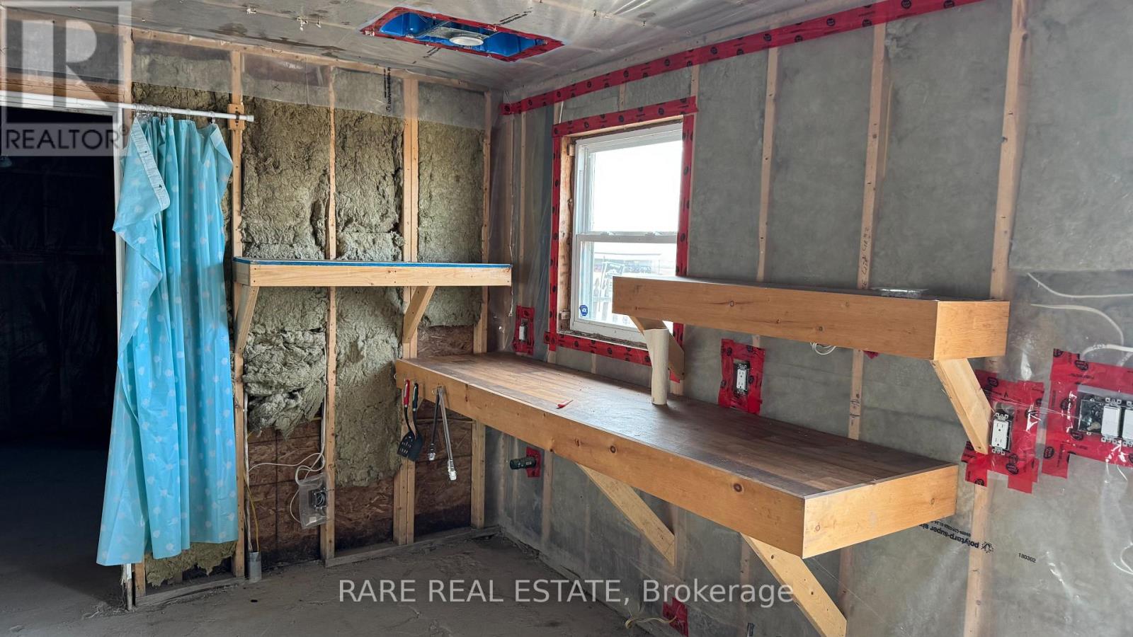 18080 Erie Shore Drive, Chatham-Kent, Ontario  N0P 1A0 - Photo 6 - X12362460
