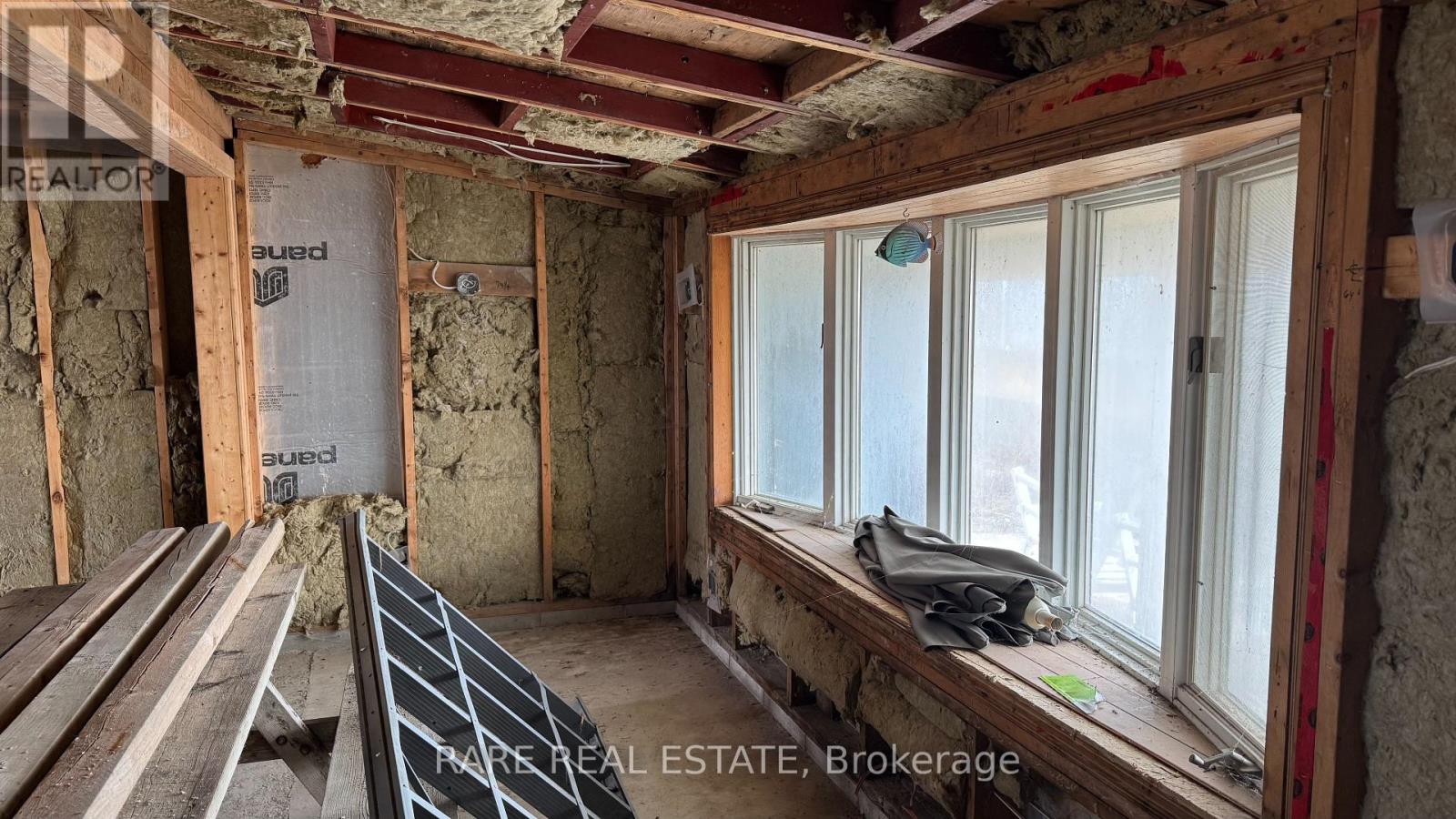 18080 Erie Shore Drive, Chatham-Kent, Ontario  N0P 1A0 - Photo 8 - X12362460