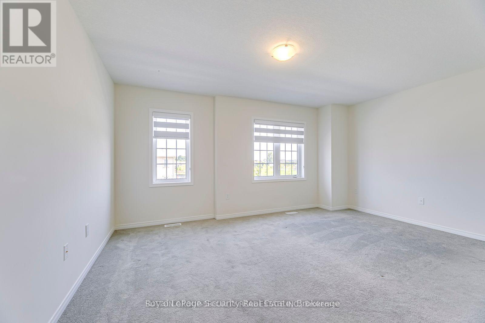 30 Witteveen Drive, Brantford, Ontario  N3T 0S3 - Photo 24 - X12362475