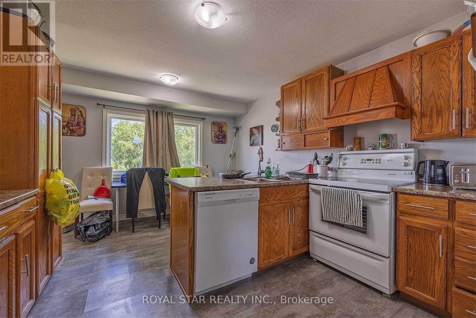 181 Wilson Street, Kingston, Ontario  K7K 5Y1 - Photo 9 - X12362488