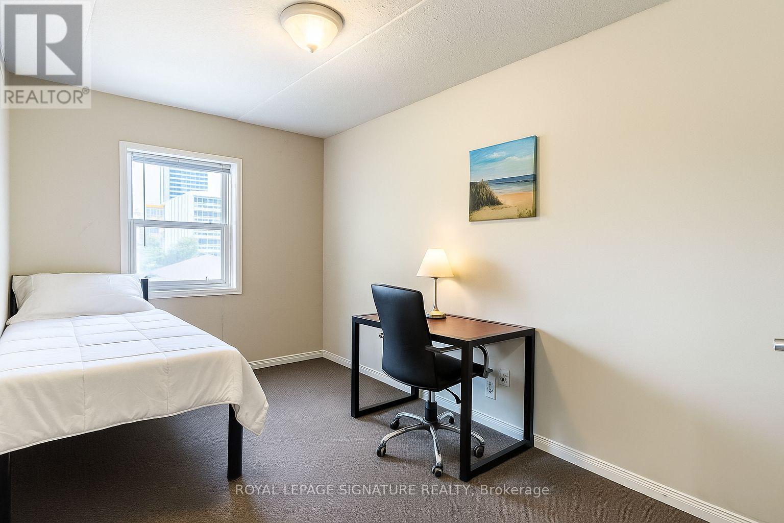 301 - 261 Lester Street, Waterloo, Ontario  N2L 3W6 - Photo 18 - X12362585