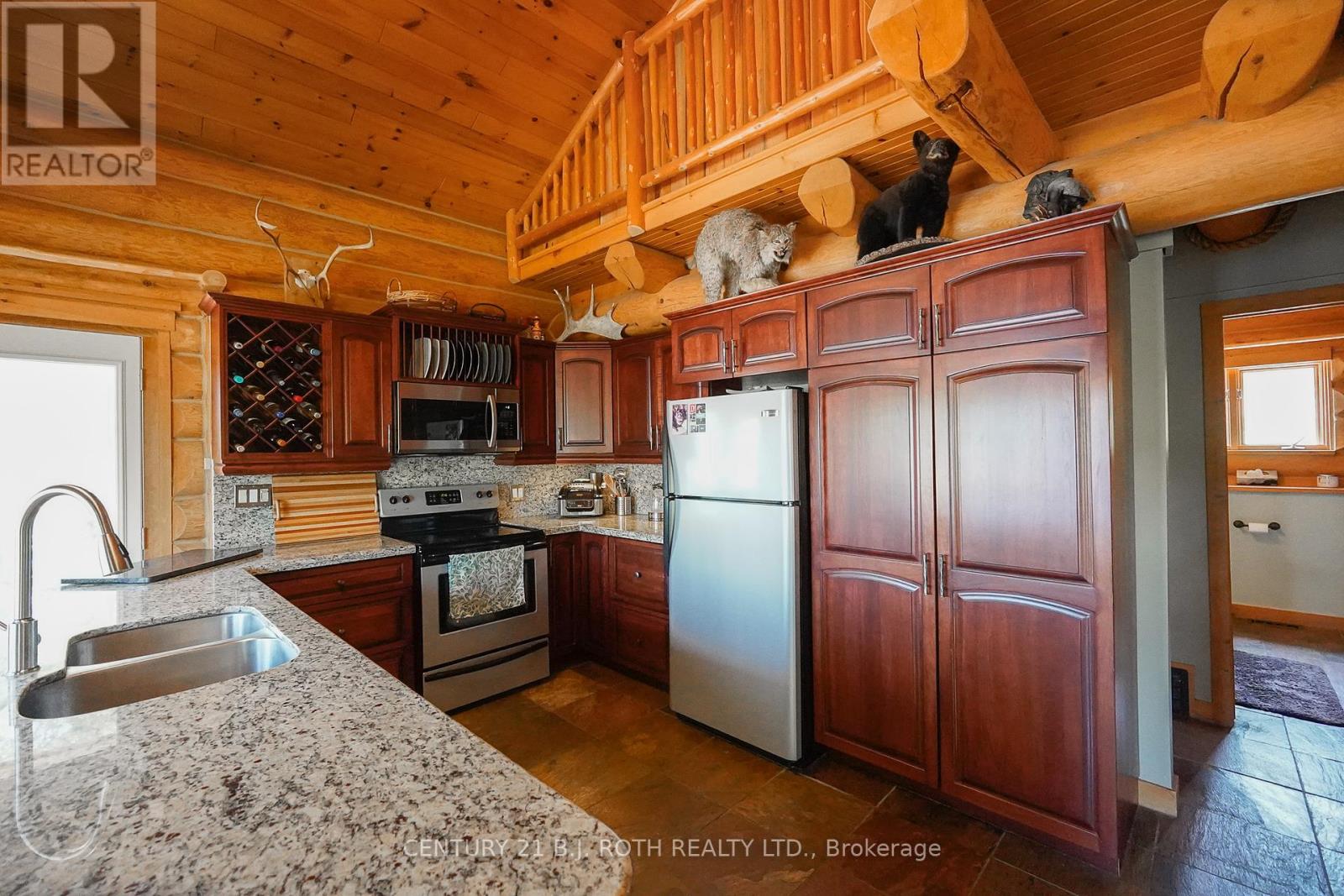59 White Bear Court, Temagami, Ontario  P0H 2H0 - Photo 11 - X12362598