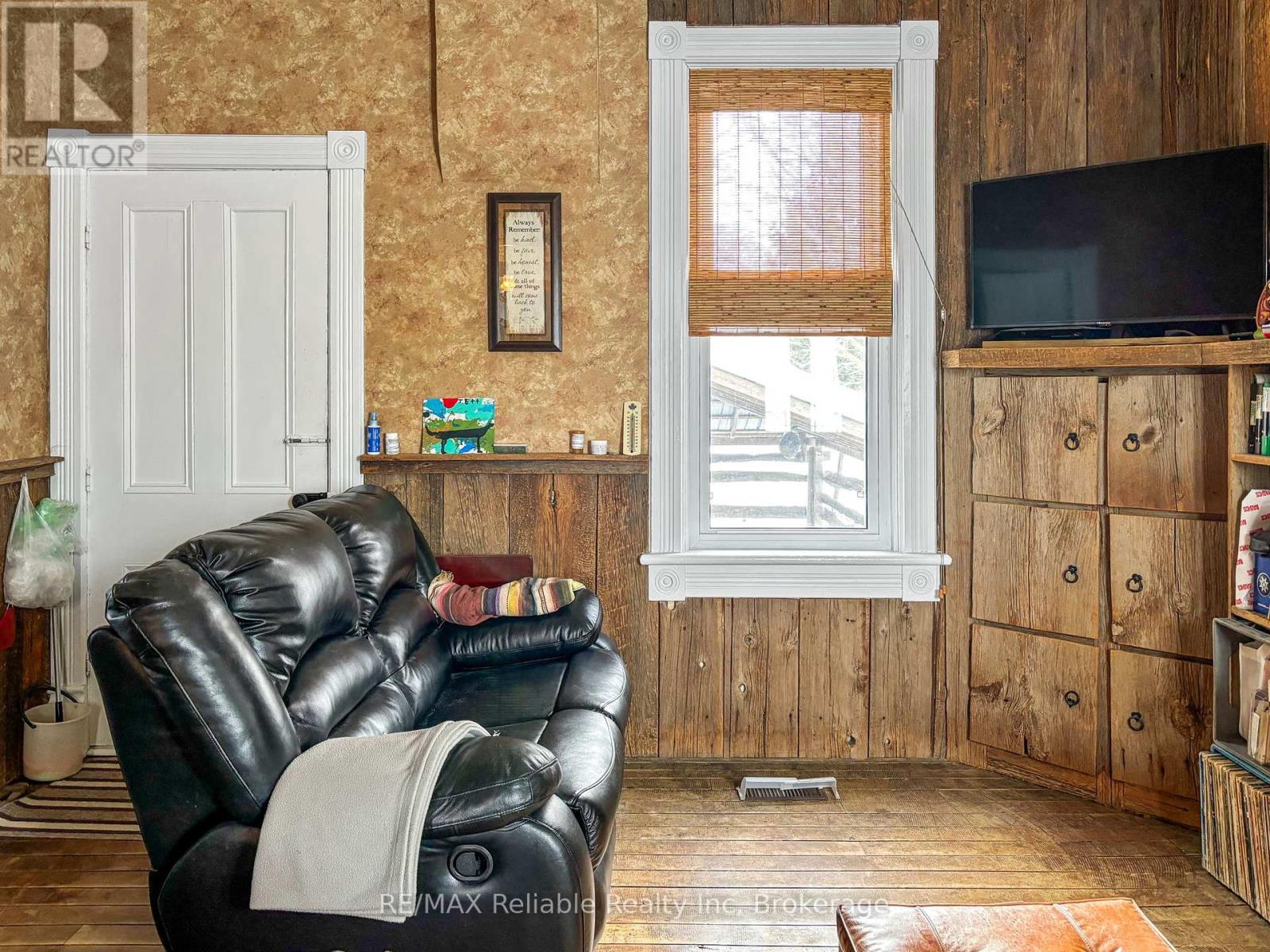293 Drummond Street, North Huron, Ontario  N0M 1H0 - Photo 23 - X12359043