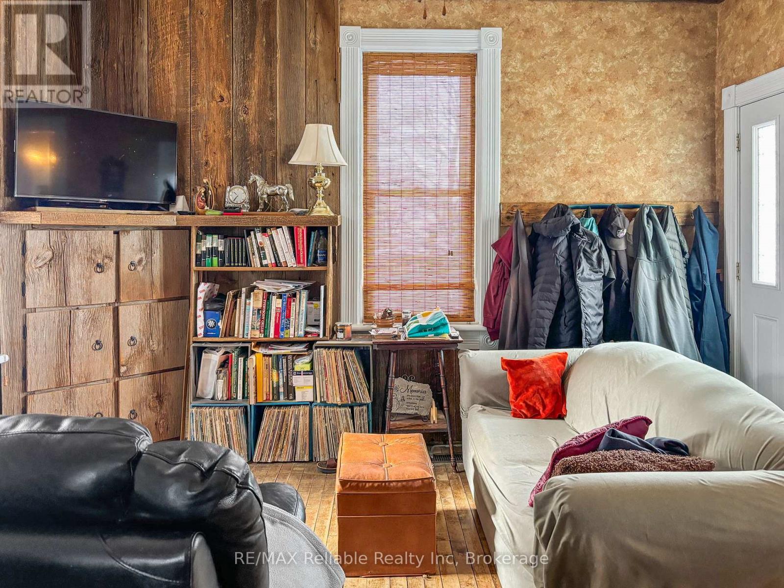 293 Drummond Street, North Huron, Ontario  N0M 1H0 - Photo 21 - X12359043