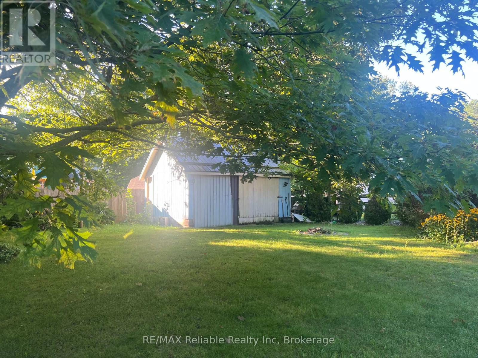 293 Drummond Street, North Huron, Ontario  N0M 1H0 - Photo 48 - X12359043