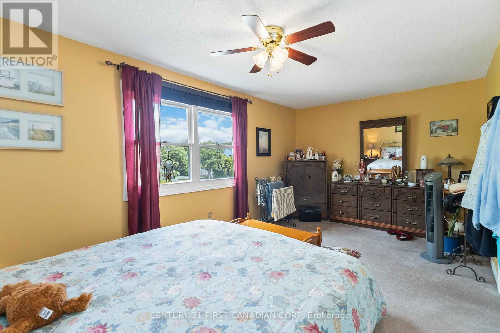 71 Golfdale Crescent, London South, Ontario  N6C 5P3 - Photo 16 - X12362709