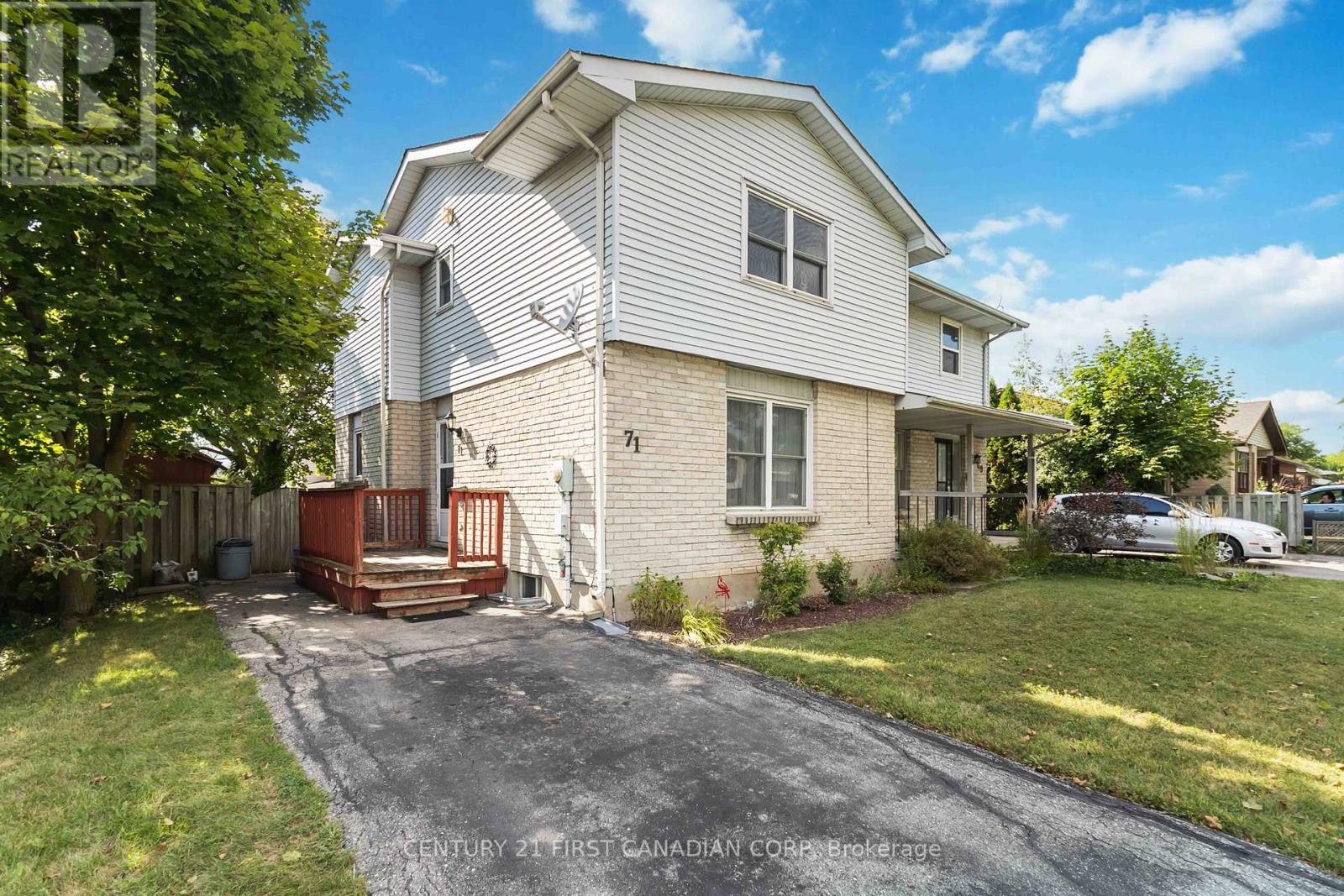 71 Golfdale Crescent, London South, Ontario  N6C 5P3 - Photo 2 - X12362709