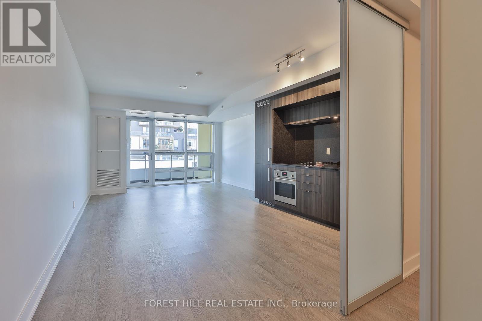 404 - 38 Cameron Street, Toronto, Ontario  M5T 0C3 - Photo 7 - C12362627