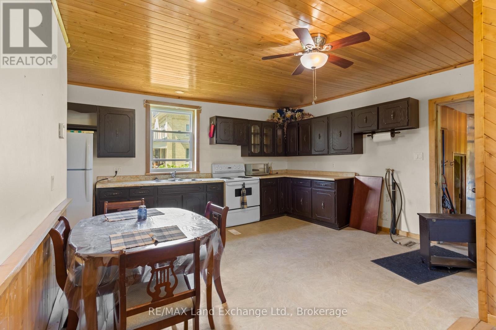 16 6 Concession, Brockton, Ontario  N0G 1K0 - Photo 20 - X12362792