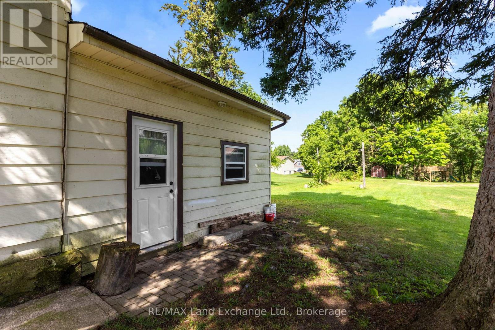 16 6 Concession, Brockton, Ontario  N0G 1K0 - Photo 37 - X12362792