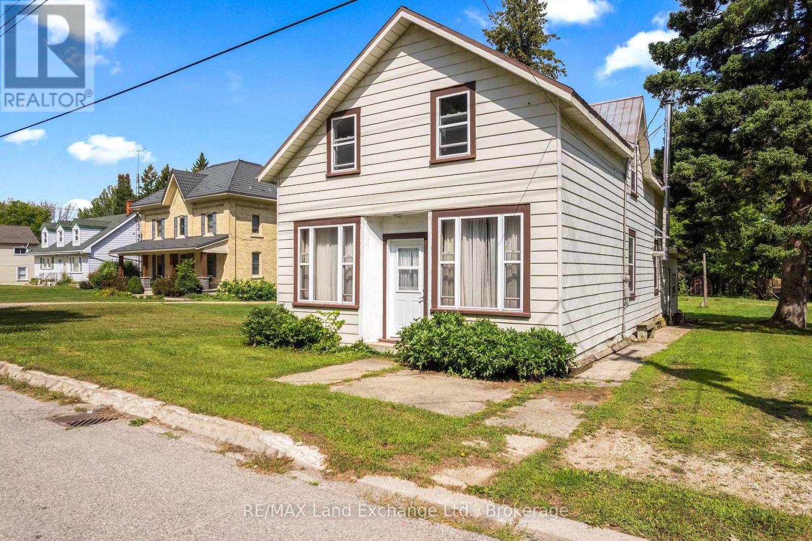 16 6 Concession, Brockton, Ontario  N0G 1K0 - Photo 4 - X12362792