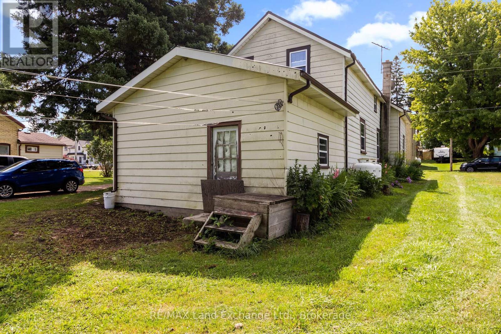 16 6 Concession, Brockton, Ontario  N0G 1K0 - Photo 6 - X12362792