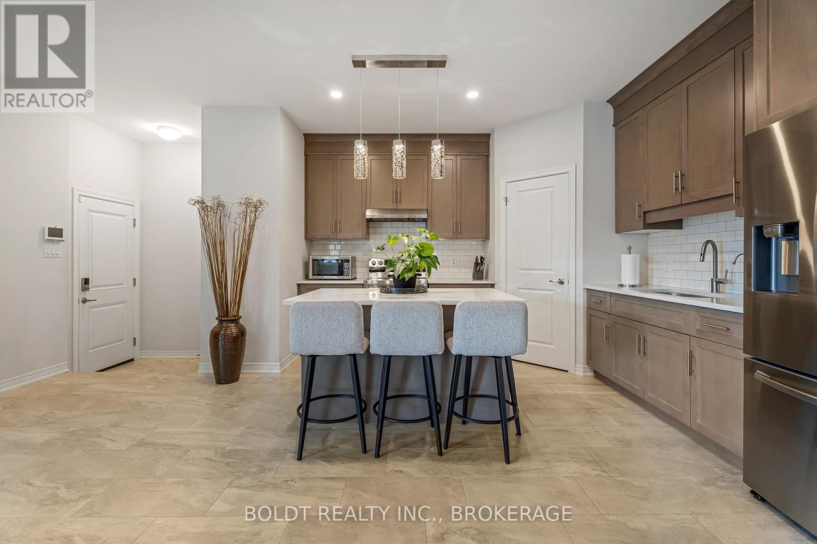 80 Summersides Boulevard, Pelham, Ontario  L0S 1E6 - Photo 20 - X12362768
