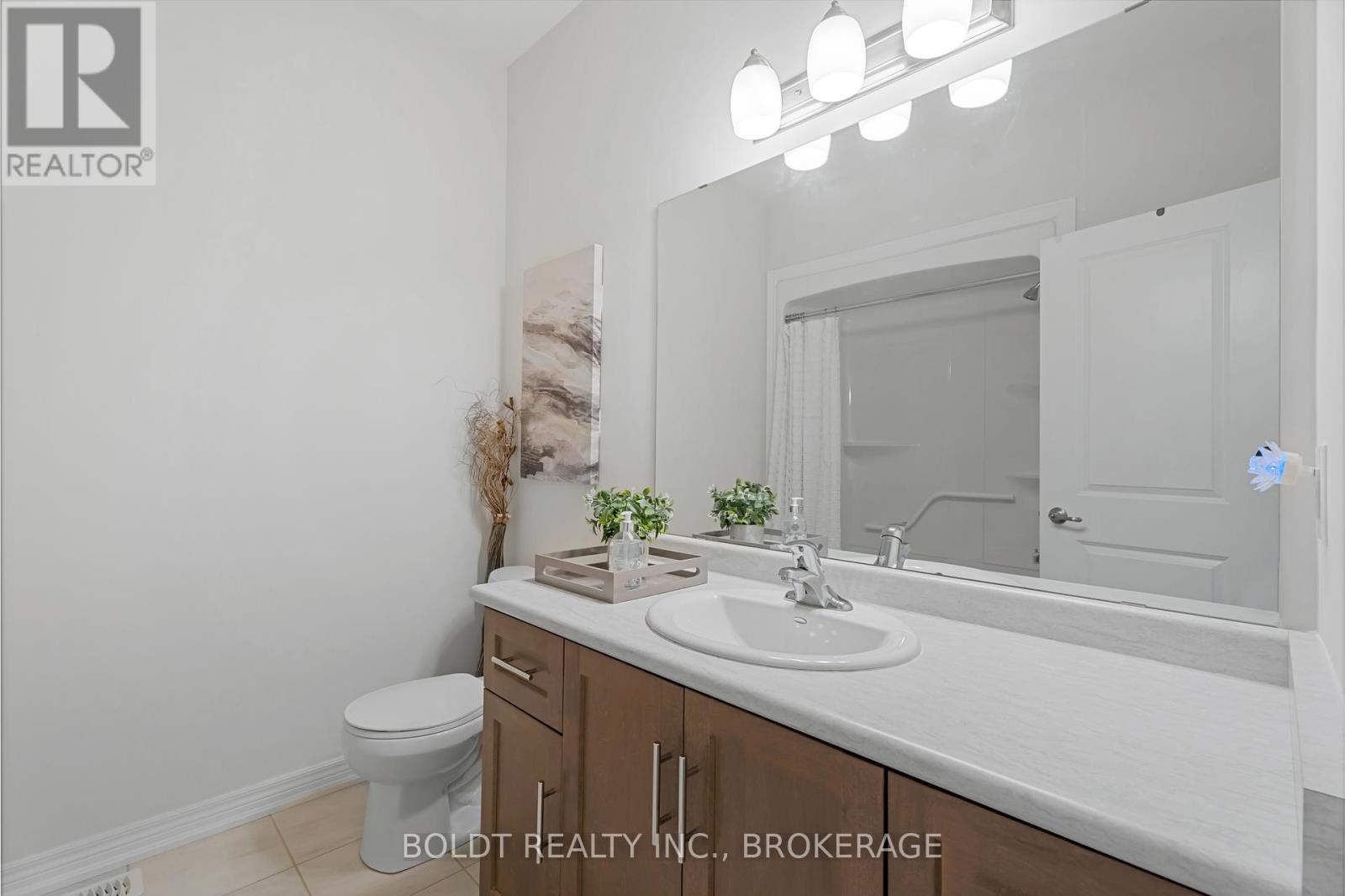 80 Summersides Boulevard, Pelham, Ontario  L0S 1E6 - Photo 6 - X12362768