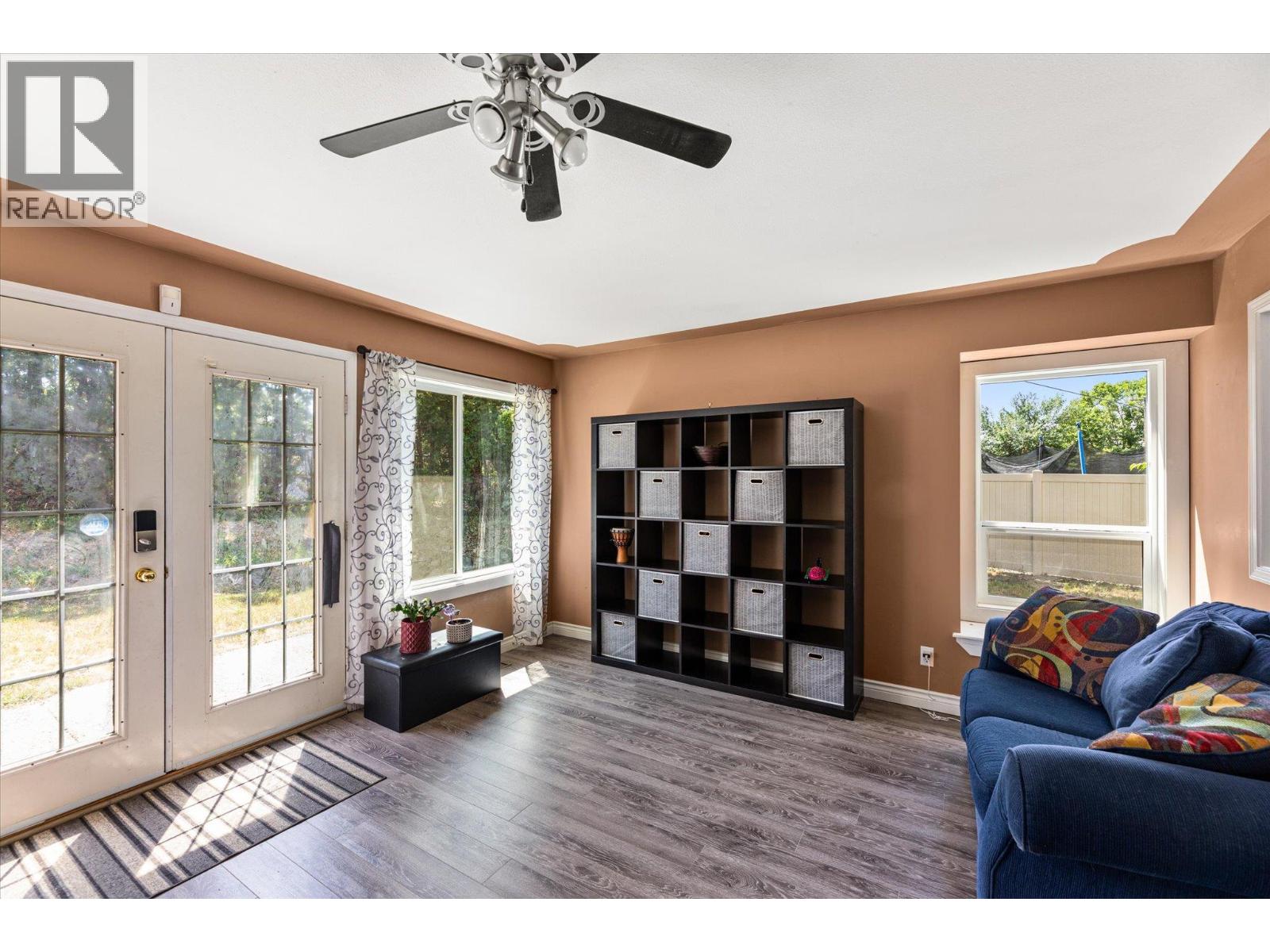 1881 Portland Place, Kelowna, British Columbia  V1V 1P9 - Photo 11 - 10352563