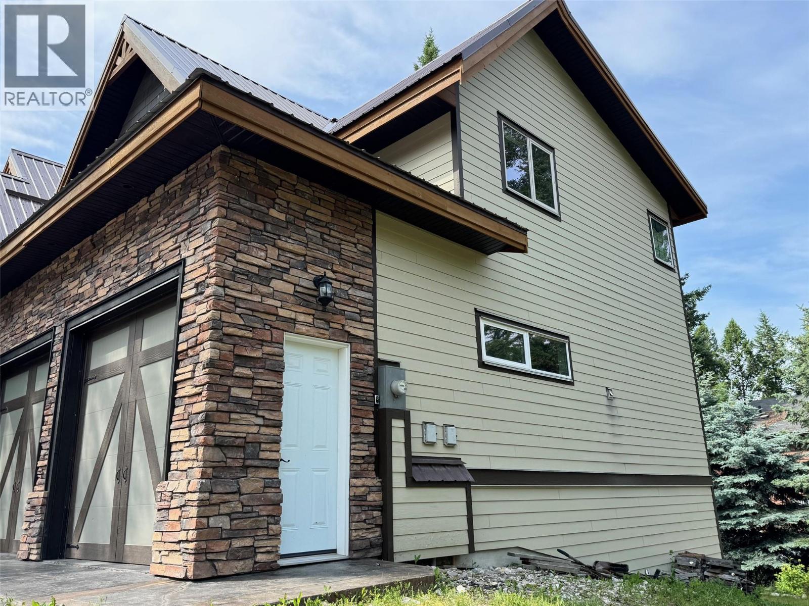 4997 Eaglebrook Court, Fairmont Hot Springs, British Columbia  V0B 1L1 - Photo 6 - 10353601