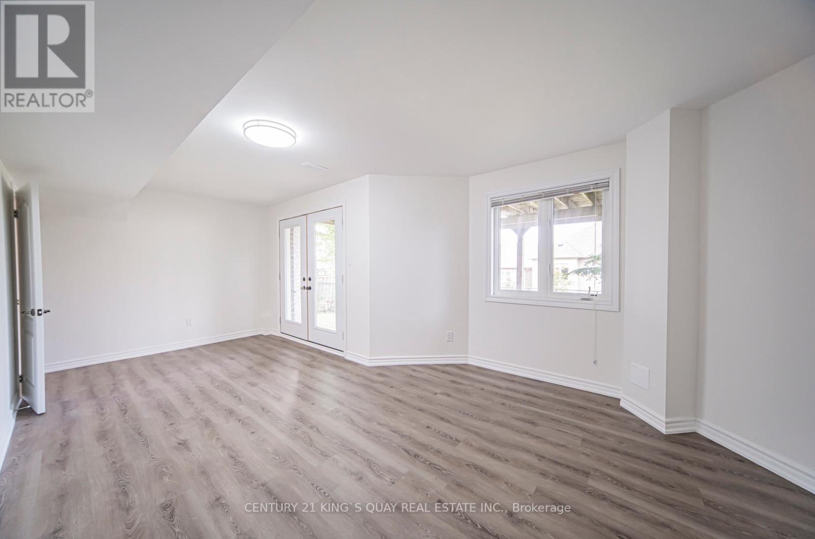 220 Karl Rose Trail, Newmarket, Ontario  L3X 3J3 - Photo 46 - N12362659