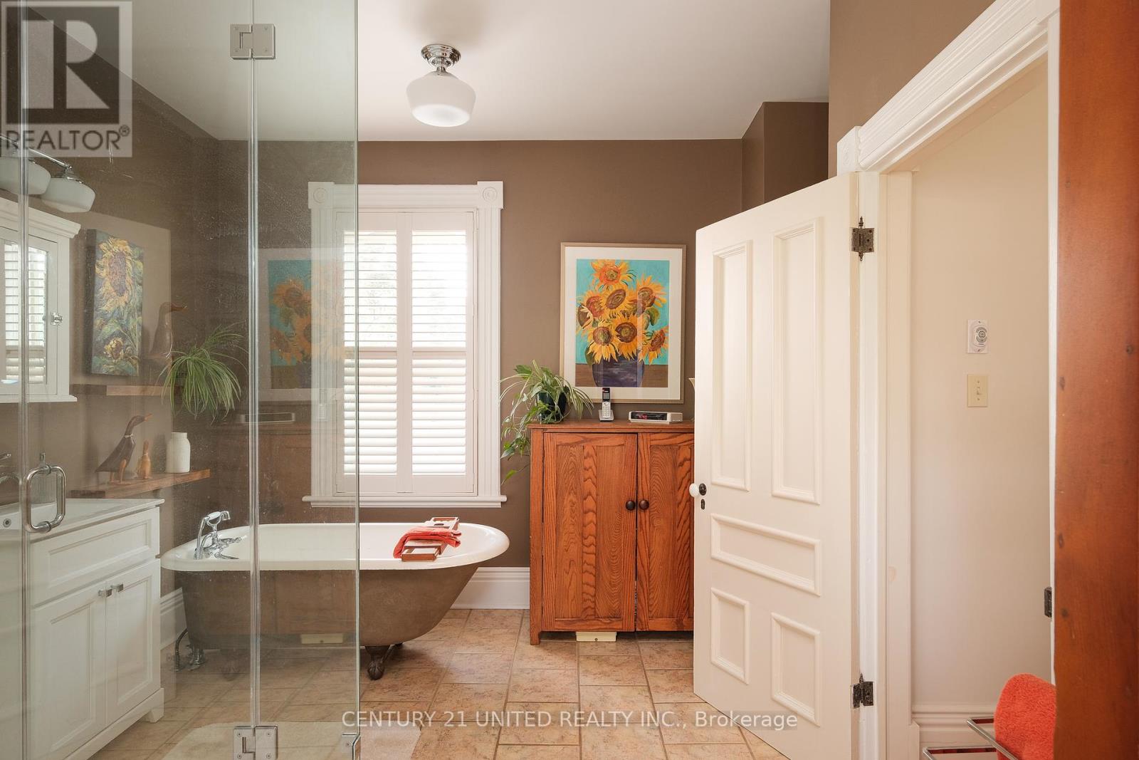 558 Harvey Street, Peterborough Central, Ontario  K9H 3K9 - Photo 31 - X12362734