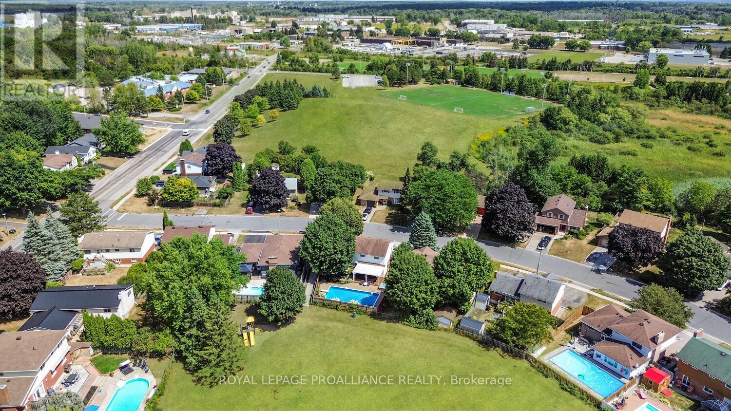 1346 Briarwood Drive, Brockville, Ontario  K6V 6E4 - Photo 47 - X12362748