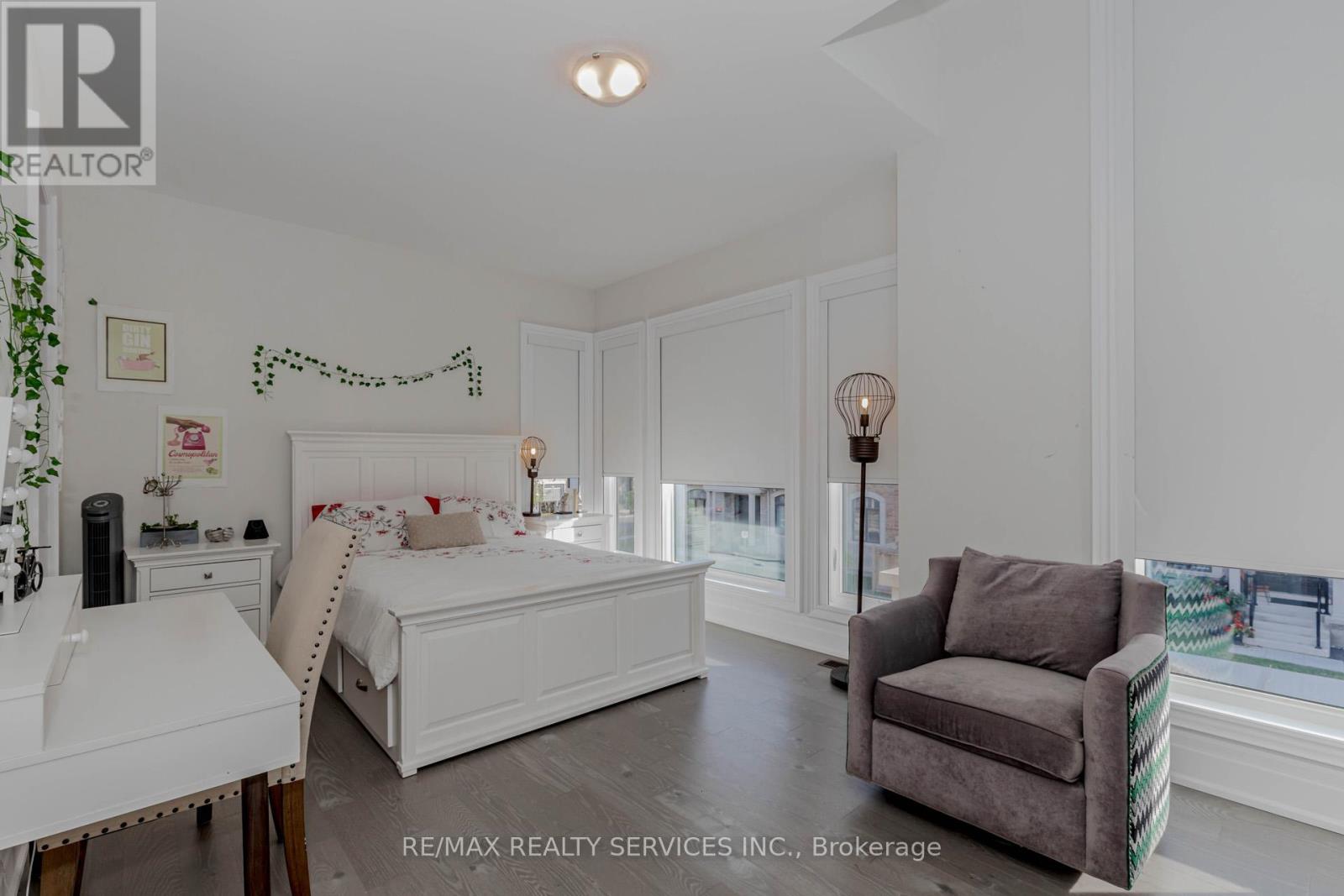 1217 Ironbridge Road, Oakville, Ontario  L6M 5M5 - Photo 31 - W12362642