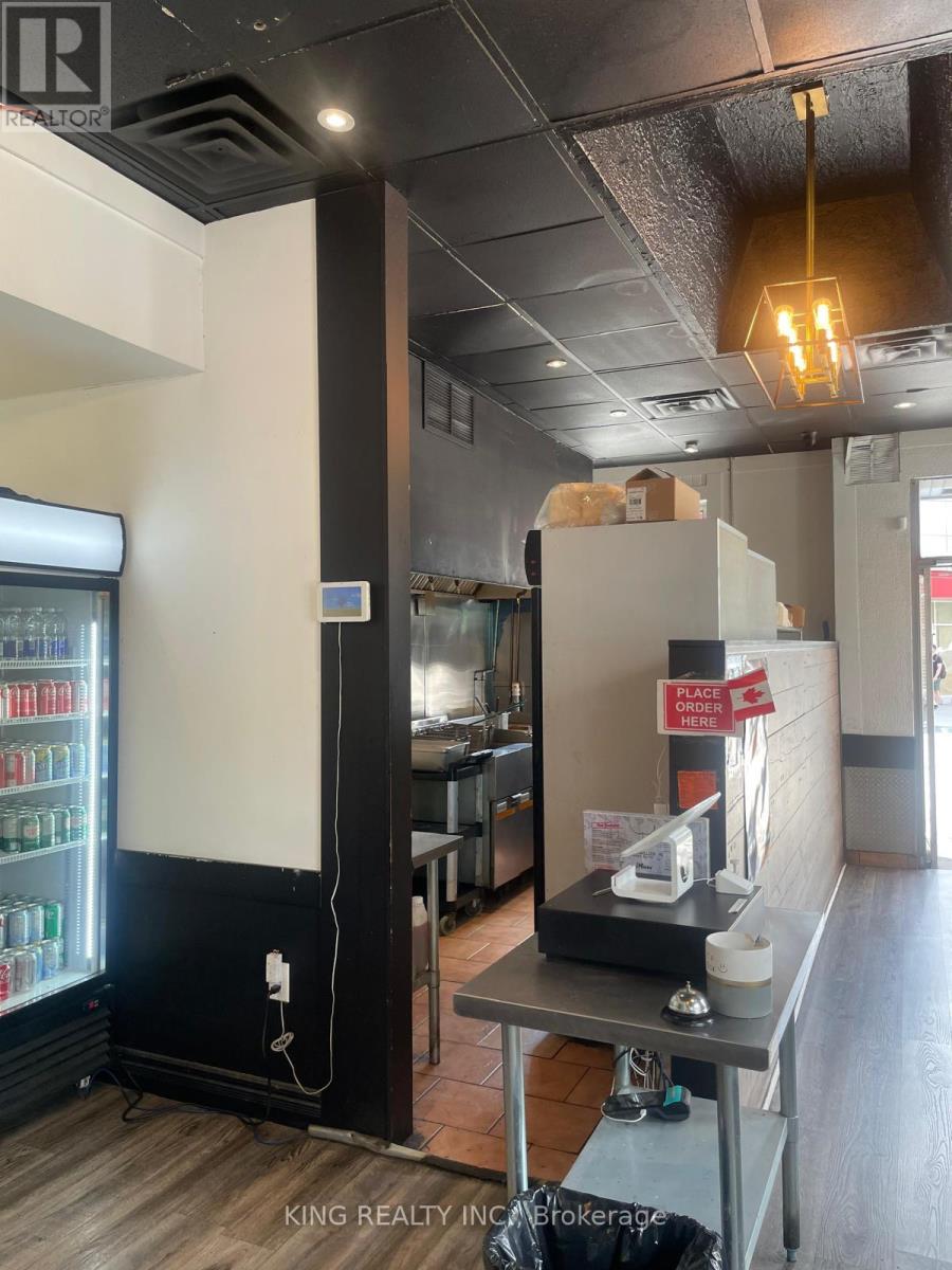 348 Queen Street E, Toronto, Ontario  M5A 1T1 - Photo 4 - C12362783