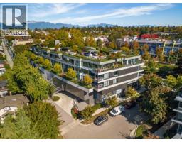 <div class="price">$3,290,000</div> 310 6333 West Boulevard, Vancouver<br><div style="margin-bottom:8px;"><small>Royal Pacific Realty Corp.</small></div><div class='bed_bath'>3 Bed | 3 Bath</div>