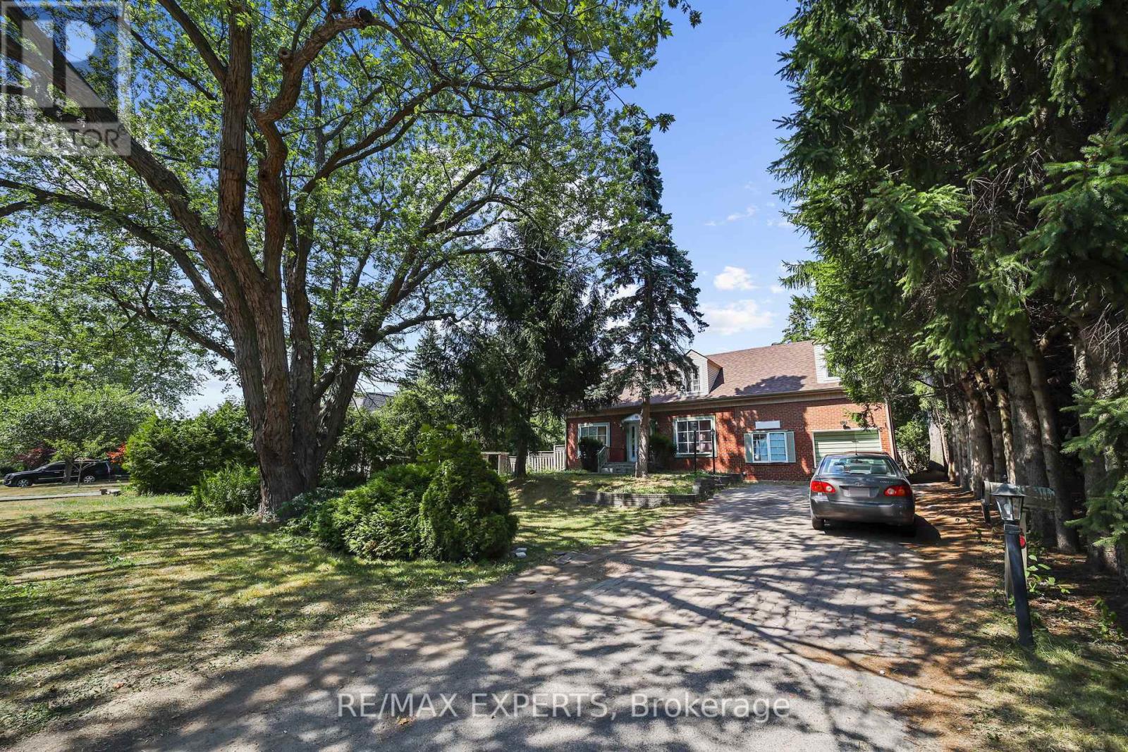 16 Bellehaven Crescent, Toronto, Ontario  M1M 1H3 - Photo 1 - E12362774
