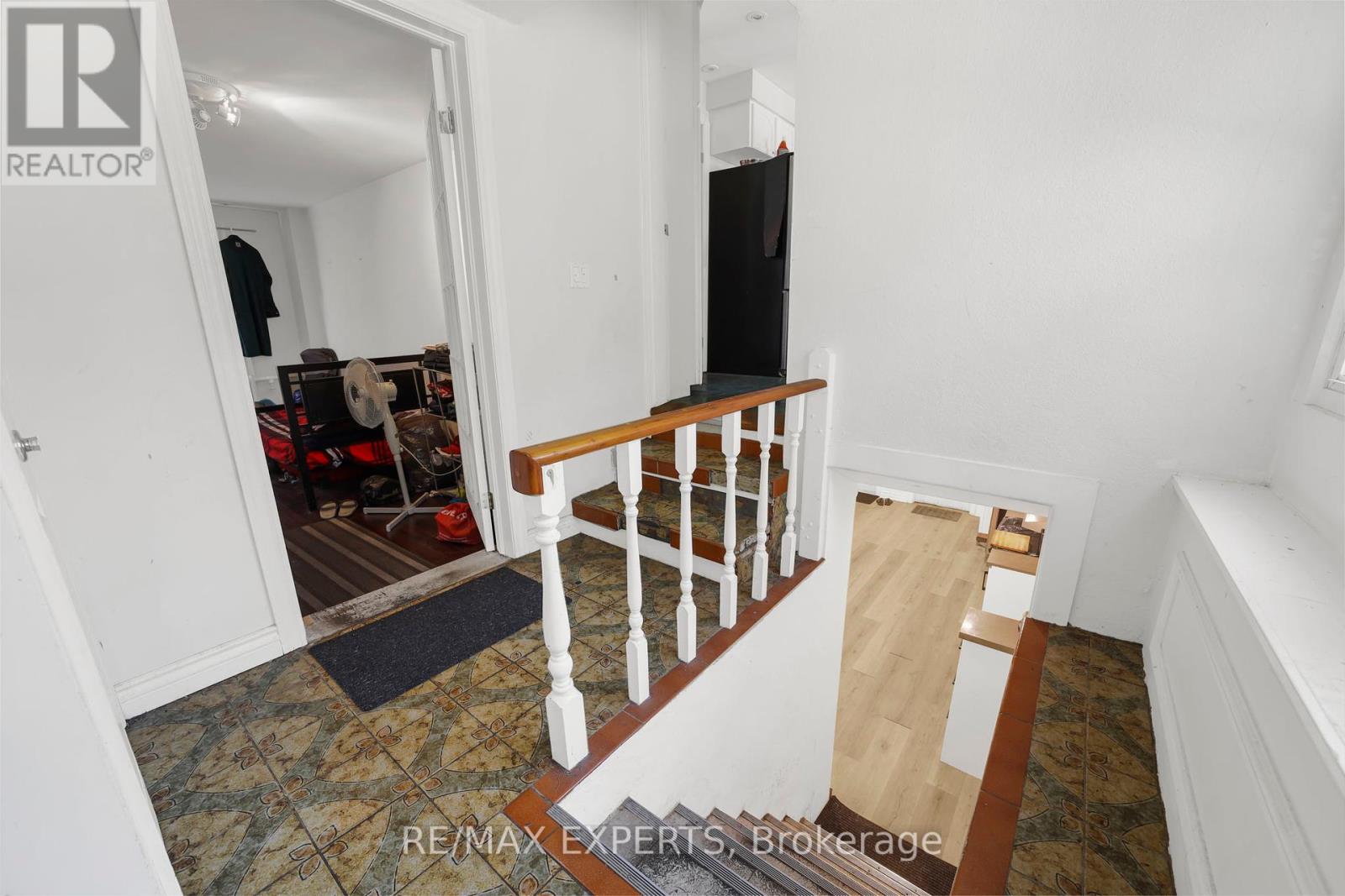 16 Bellehaven Crescent, Toronto, Ontario  M1M 1H3 - Photo 11 - E12362774